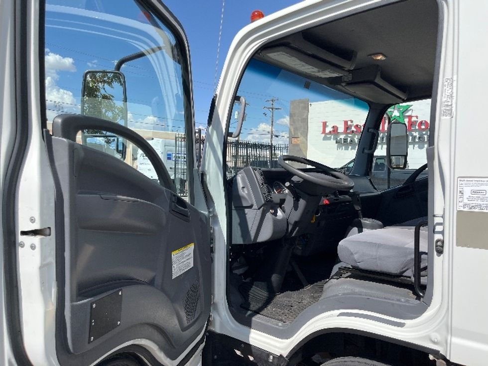 Refrigerated Truck-Light and Medium Duty Trucks-Isuzu-2020-NQR-El Paso-TX-66,100\n\t\tmiles-$ 59,500 - Image 16