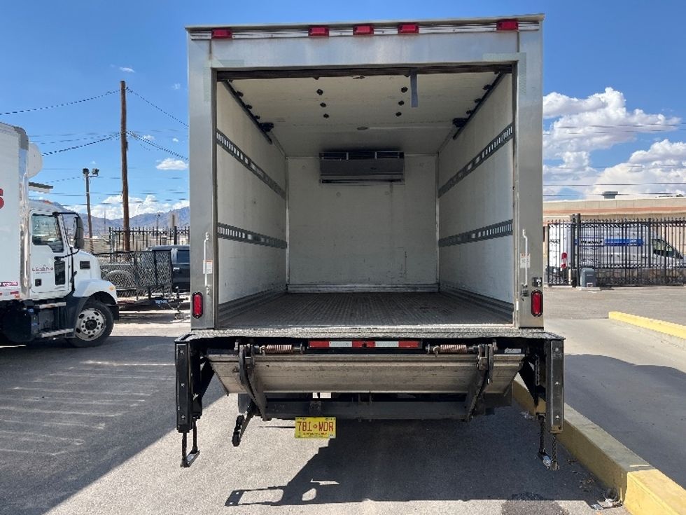 Refrigerated Truck-Light and Medium Duty Trucks-Isuzu-2020-NQR-El Paso-TX-66,100\n\t\tmiles-$ 59,500 - Image 8