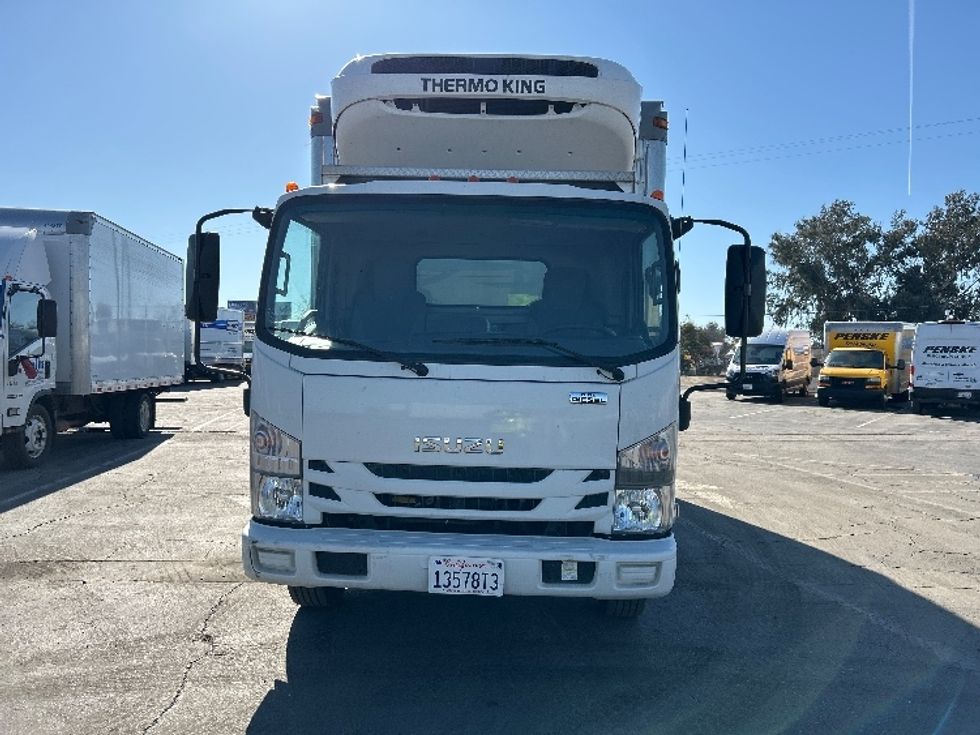 Refrigerated Truck-Light and Medium Duty Trucks-Isuzu-2020-NQR-Fresno-CA-117,135\n\t\tmiles-$ 59,000 - Image 2