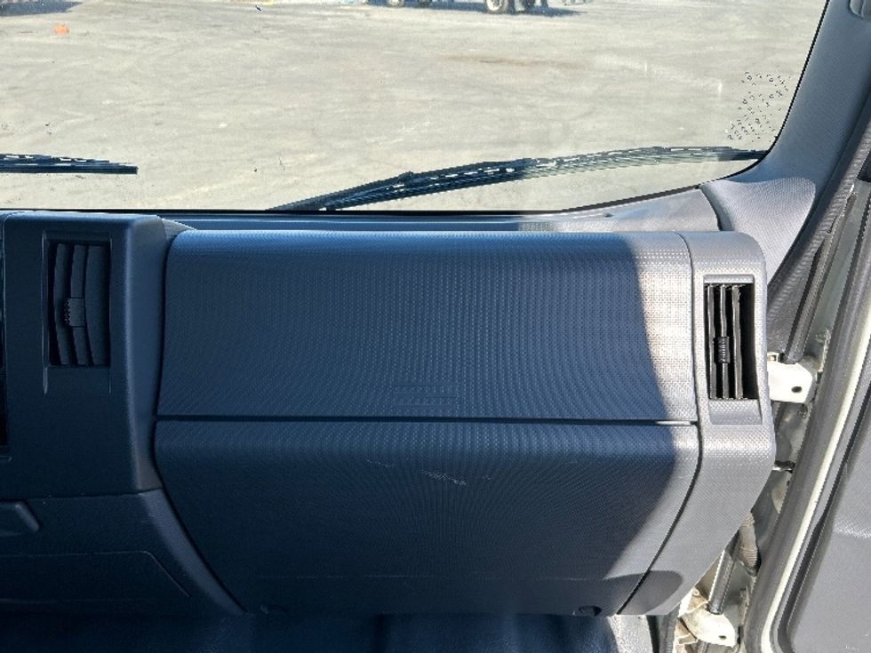 Refrigerated Truck-Light and Medium Duty Trucks-Isuzu-2020-NQR-Fresno-CA-117,135\n\t\tmiles-$ 59,000 - Image 21