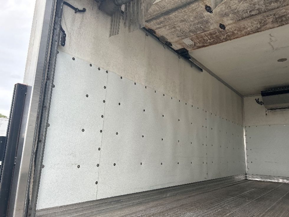 Refrigerated Truck-Light and Medium Duty Trucks-Isuzu-2020-NQR-La Mirada-CA-107,015\n\t\tmiles-$ 47,500 - Image 11