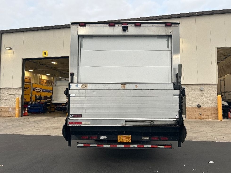 Refrigerated Truck-Light and Medium Duty Trucks-Isuzu-2020-NQR-La Mirada-CA-107,015\n\t\tmiles-$ 47,500 - Image 7