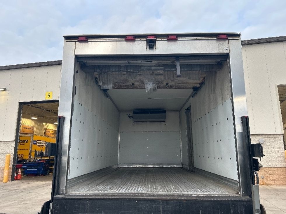Refrigerated Truck-Light and Medium Duty Trucks-Isuzu-2020-NQR-La Mirada-CA-107,015\n\t\tmiles-$ 47,500 - Image 8
