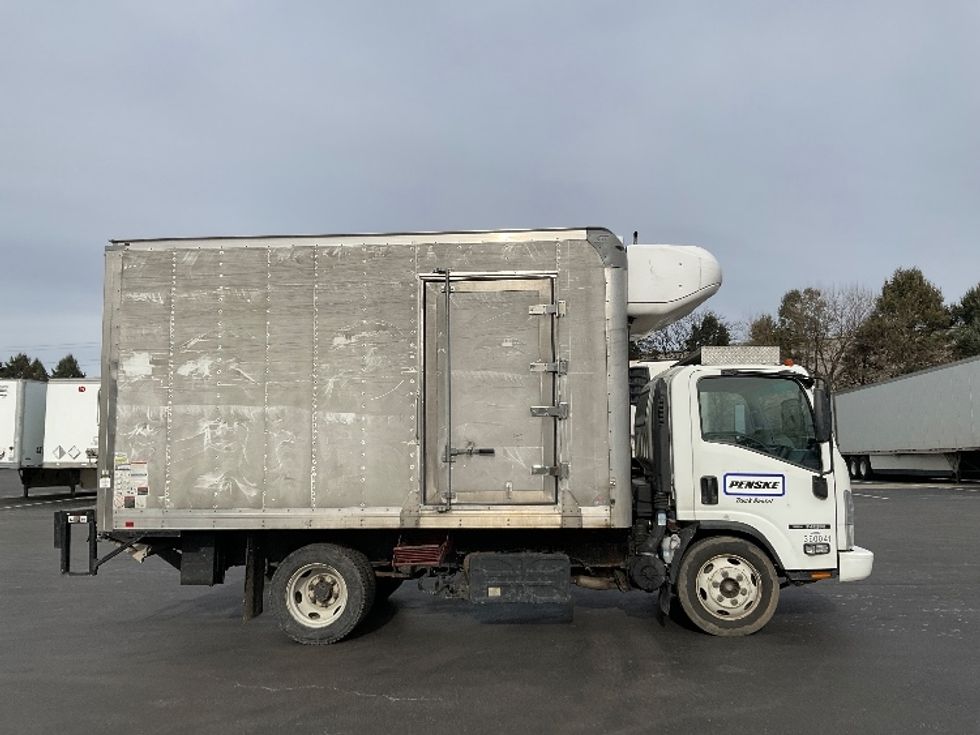 Refrigerated Truck-Light and Medium Duty Trucks-Isuzu-2020-NQR-Lancaster-PA-117,526\n\t\tmiles-$ 52,000 - Image 15