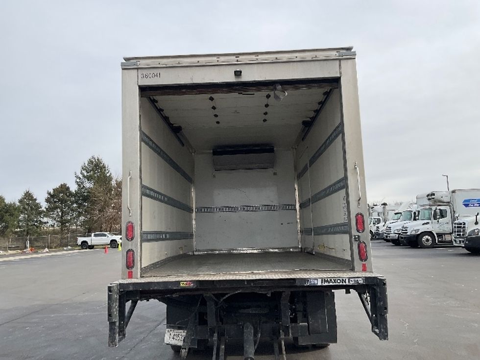 Refrigerated Truck-Light and Medium Duty Trucks-Isuzu-2020-NQR-Lancaster-PA-117,526\n\t\tmiles-$ 52,000 - Image 8