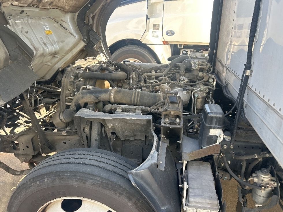 Refrigerated Truck-Light and Medium Duty Trucks-Isuzu-2020-NQR-Memphis-TN-135,520\n\t\tmiles-$ 51,000 - Image 23