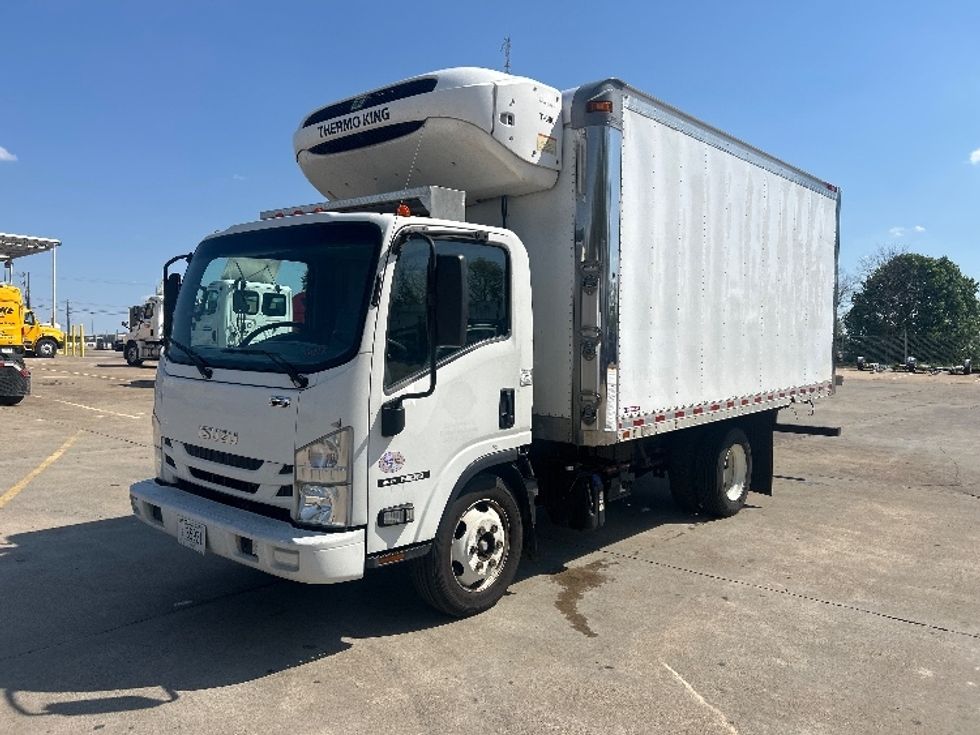 Refrigerated Truck-Light and Medium Duty Trucks-Isuzu-2020-NQR-Memphis-TN-135,520\n\t\tmiles-$ 51,000 - Image 3