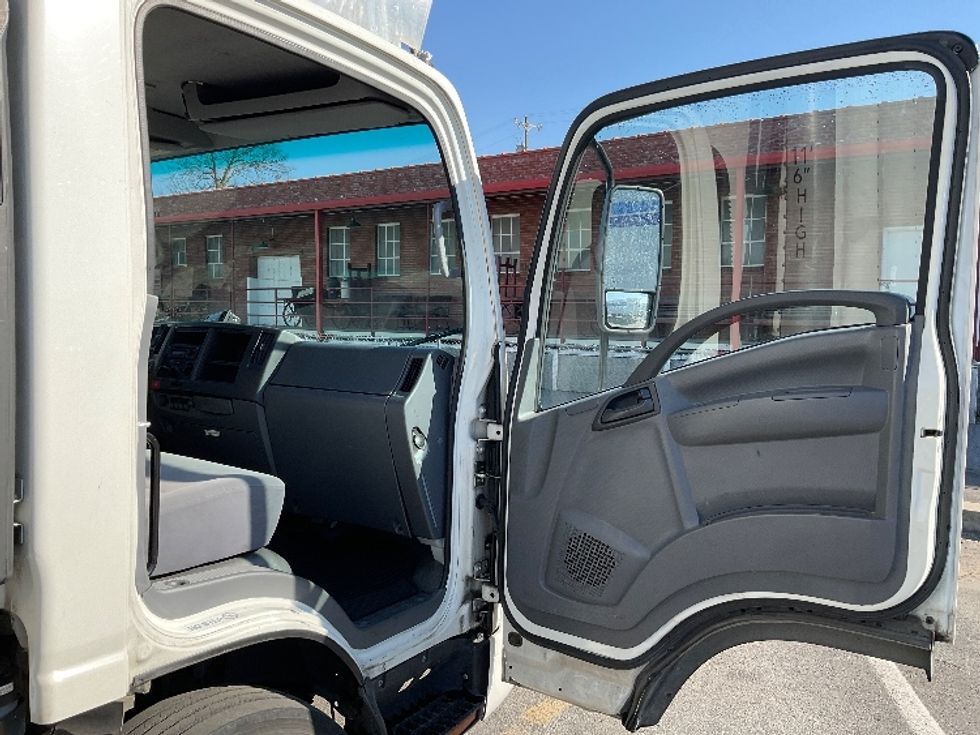 Refrigerated Truck-Light and Medium Duty Trucks-Isuzu-2020-NQR-Mount Juliet-TN-139,822\n\t\tmiles-$ 54,000 - Image 19