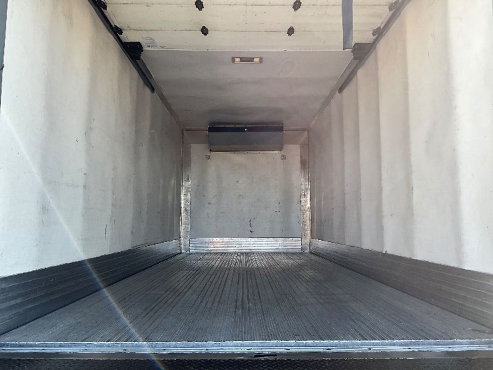 Refrigerated Truck-Light and Medium Duty Trucks-Isuzu-2020-NQR-Mount Juliet-TN-139,822\n\t\tmiles-$ 54,000 - Image 8
