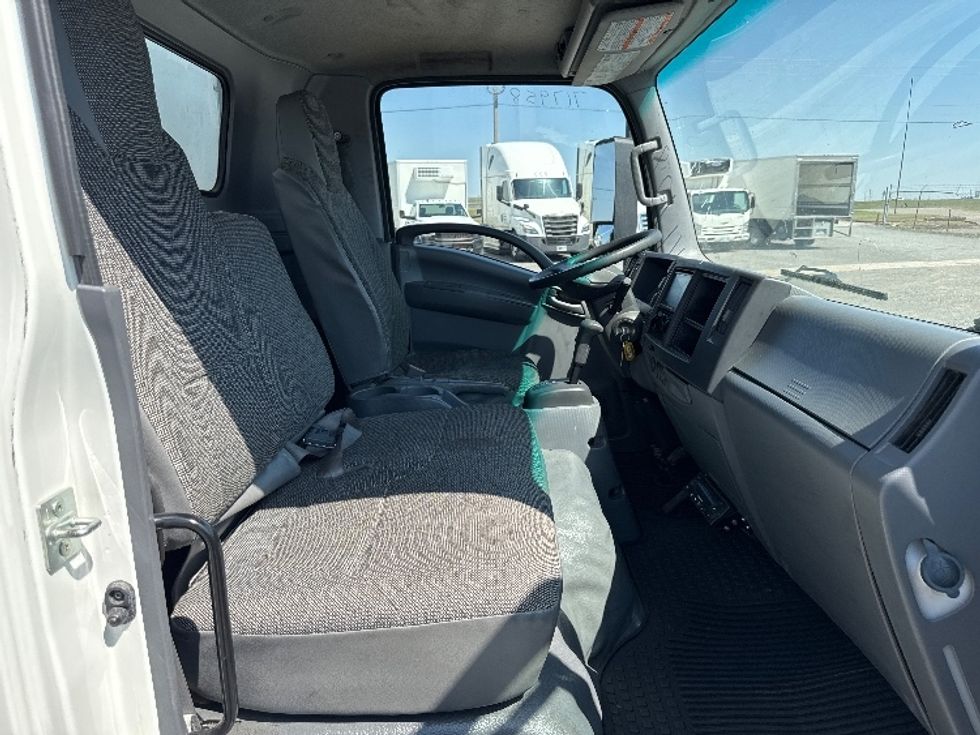 Refrigerated Truck-Light and Medium Duty Trucks-Isuzu-2020-NQR-Muskogee-OK-158,139\n\t\tmiles-$ 35,000 - Image 22
