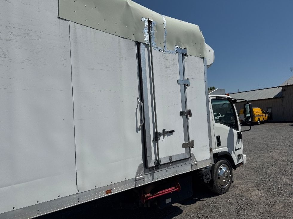 Refrigerated Truck-Light and Medium Duty Trucks-Isuzu-2020-NQR-Muskogee-OK-158,139\n\t\tmiles-$ 35,000 - Image 26
