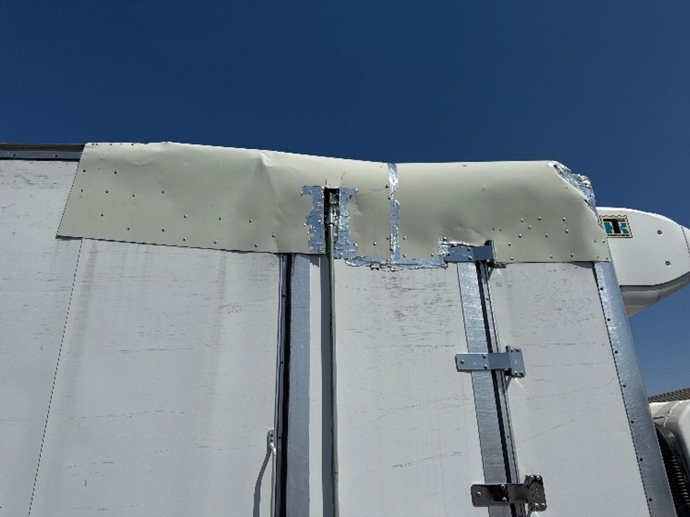 Refrigerated Truck-Light and Medium Duty Trucks-Isuzu-2020-NQR-Muskogee-OK-158,139\n\t\tmiles-$ 35,000 - Image 27