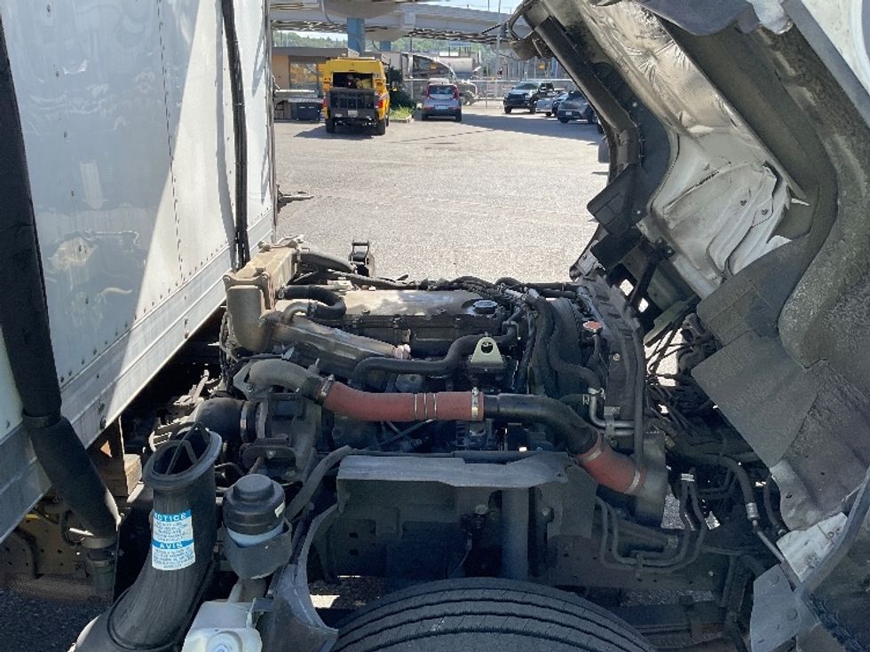 Refrigerated Truck-Light and Medium Duty Trucks-Isuzu-2020-NQR-Seattle-WA-115,065\n\t\tmiles-$ 56,750 - Image 22