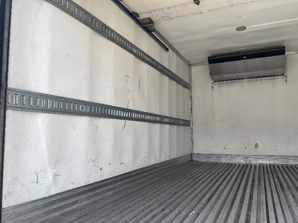 Refrigerated Truck-Light and Medium Duty Trucks-Isuzu-2020-NQR-Seattle-WA-130,000\n\t\tmiles-$ 51,000 - Image 11