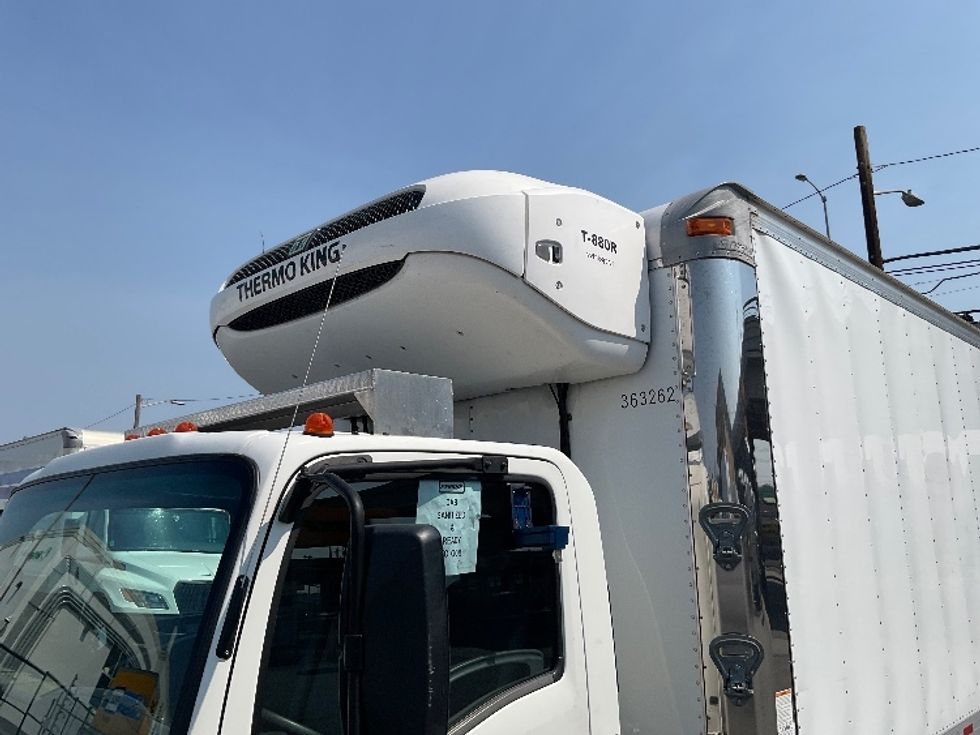 Refrigerated Truck-Light and Medium Duty Trucks-Isuzu-2020-NQR-Seattle-WA-130,000\n\t\tmiles-$ 51,000 - Image 25