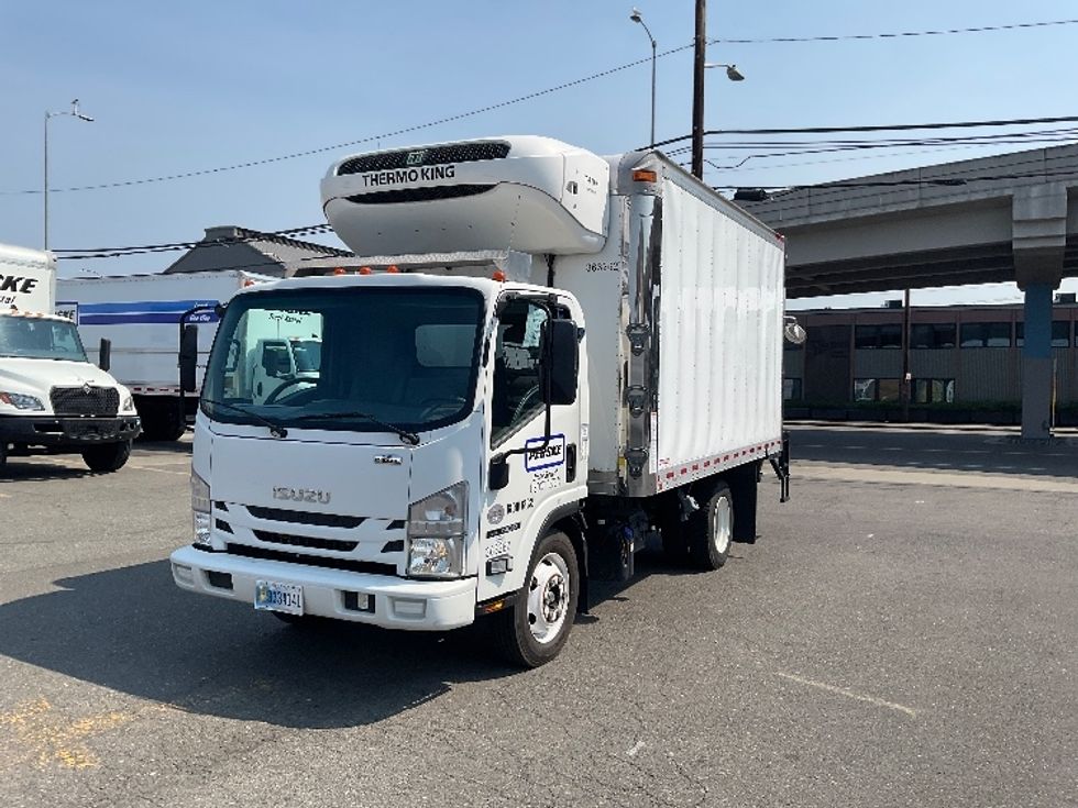 Refrigerated Truck-Light and Medium Duty Trucks-Isuzu-2020-NQR-Seattle-WA-130,000\n\t\tmiles-$ 51,000 - Image 3