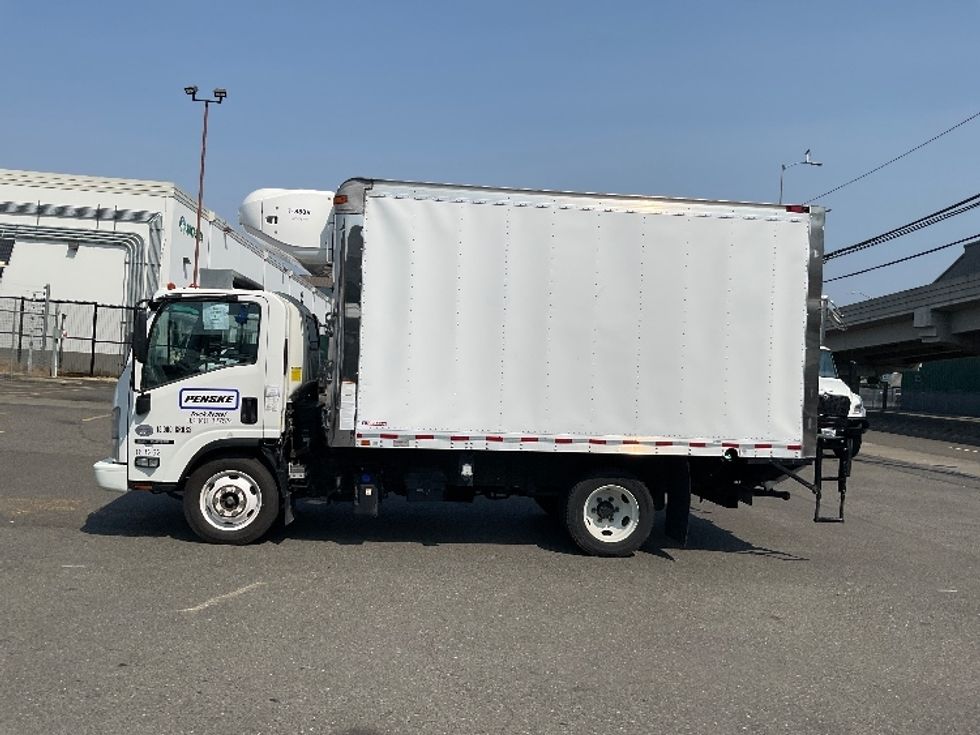 Refrigerated Truck-Light and Medium Duty Trucks-Isuzu-2020-NQR-Seattle-WA-130,000\n\t\tmiles-$ 51,000 - Image 4