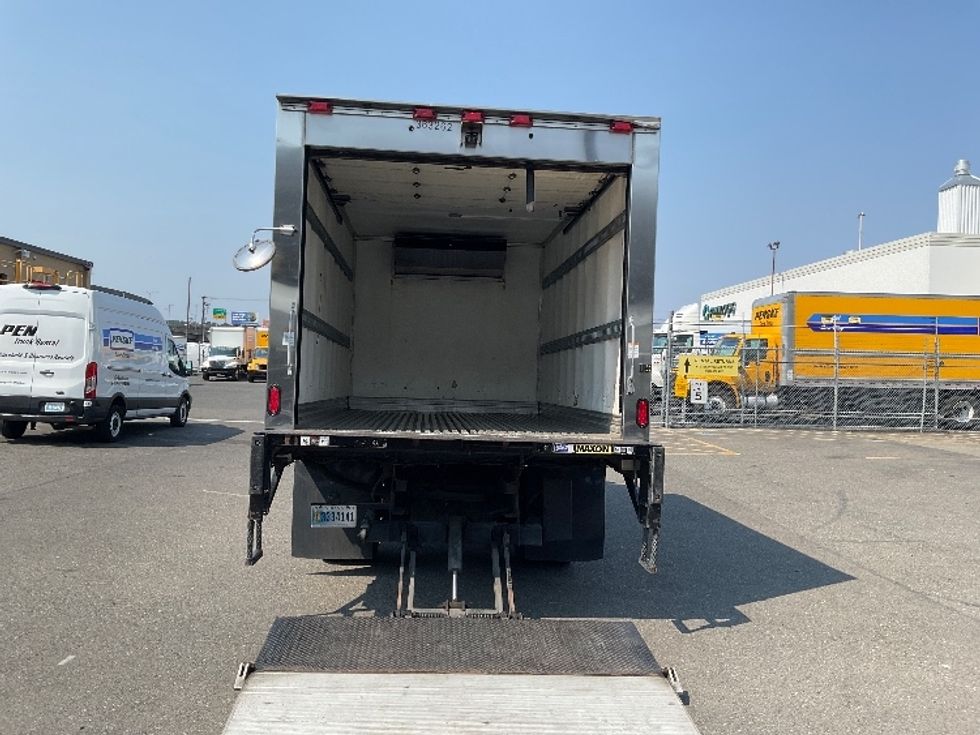 Refrigerated Truck-Light and Medium Duty Trucks-Isuzu-2020-NQR-Seattle-WA-130,000\n\t\tmiles-$ 51,000 - Image 9