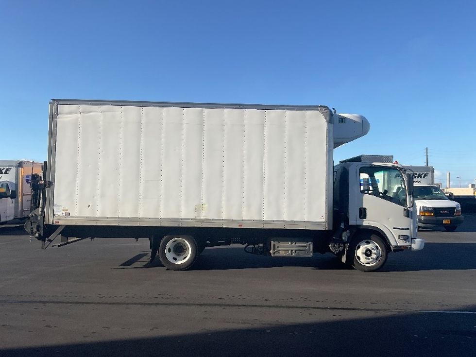 Refrigerated Truck-Light and Medium Duty Trucks-Isuzu-2020-NQR-Torrance-CA-106,006\n\t\tmiles-$ 56,250 - Image 15