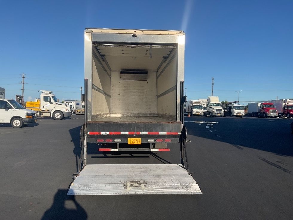 Refrigerated Truck-Light and Medium Duty Trucks-Isuzu-2020-NQR-Torrance-CA-106,006\n\t\tmiles-$ 56,250 - Image 9