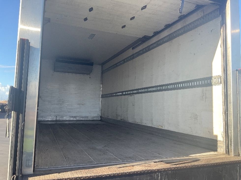 Refrigerated Truck-Light and Medium Duty Trucks-Isuzu-2020-NQR-Torrance-CA-107,058\n\t\tmiles-$ 56,250 - Image 12