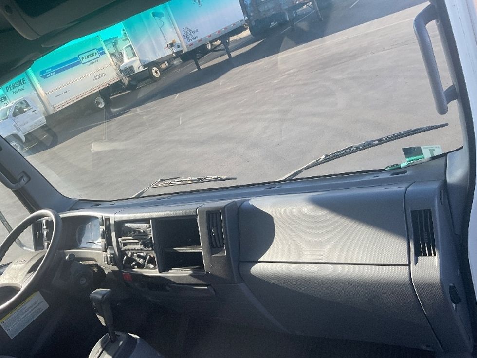 Refrigerated Truck-Light and Medium Duty Trucks-Isuzu-2020-NQR-Torrance-CA-107,058\n\t\tmiles-$ 56,250 - Image 21