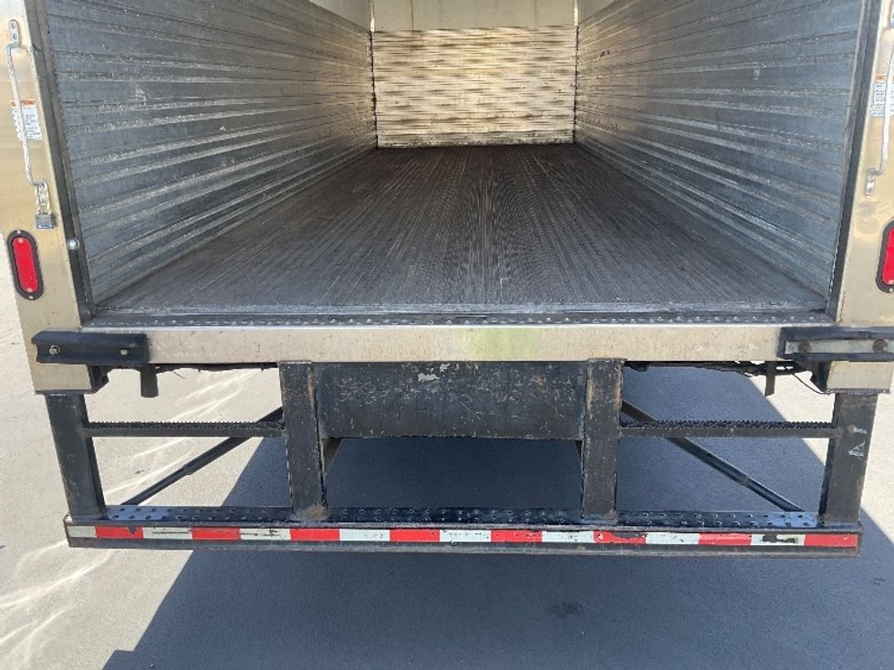 Refrigerated Truck-Light and Medium Duty Trucks-Isuzu-2020-NQR-Torrance-CA-113,234\n\t\tmiles-$ 51,250 - Image 10