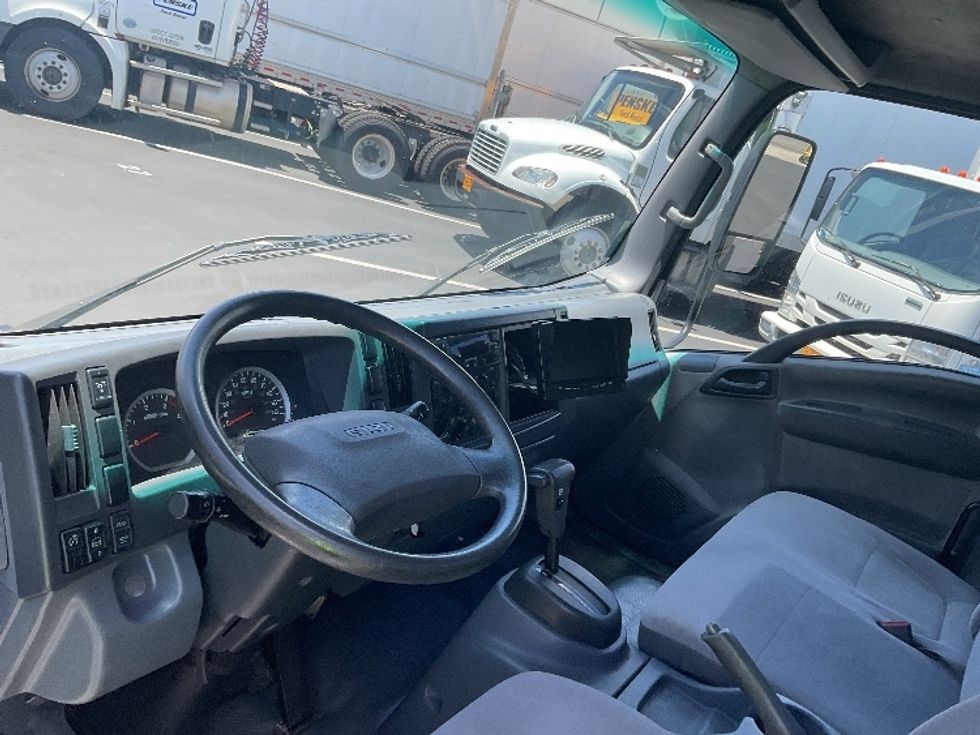 Refrigerated Truck-Light and Medium Duty Trucks-Isuzu-2020-NQR-Torrance-CA-113,234\n\t\tmiles-$ 51,250 - Image 18