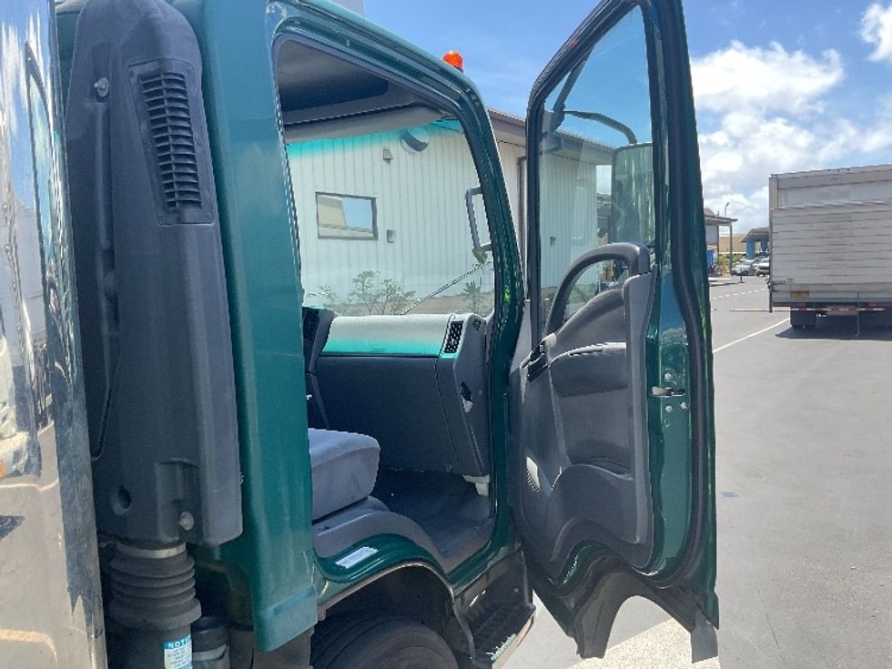 Refrigerated Truck-Light and Medium Duty Trucks-Isuzu-2020-NQR-Torrance-CA-113,234\n\t\tmiles-$ 51,250 - Image 20