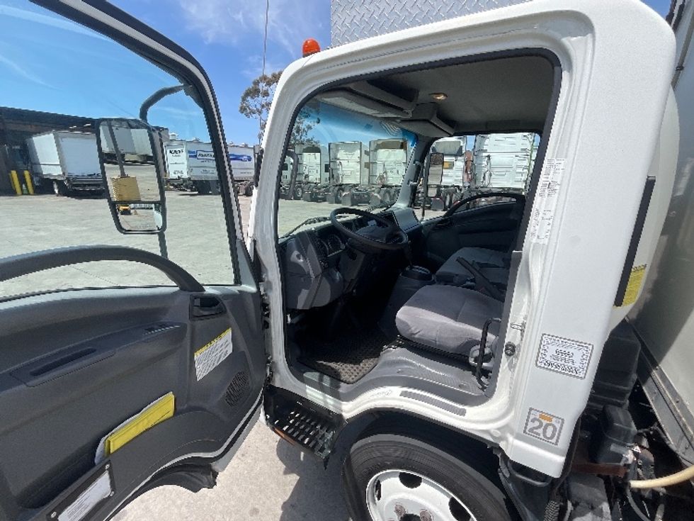 Refrigerated Truck-Light and Medium Duty Trucks-Isuzu-2020-NQR-Torrance-CA-149,691\n\t\tmiles-$ 49,000 - Image 16