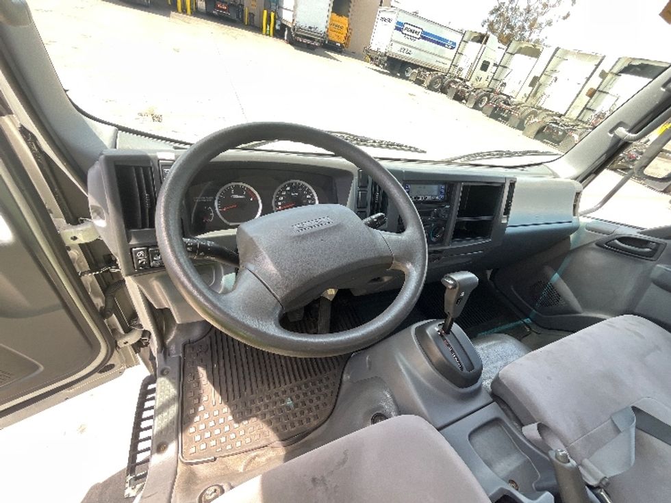Refrigerated Truck-Light and Medium Duty Trucks-Isuzu-2020-NQR-Torrance-CA-149,691\n\t\tmiles-$ 49,000 - Image 17