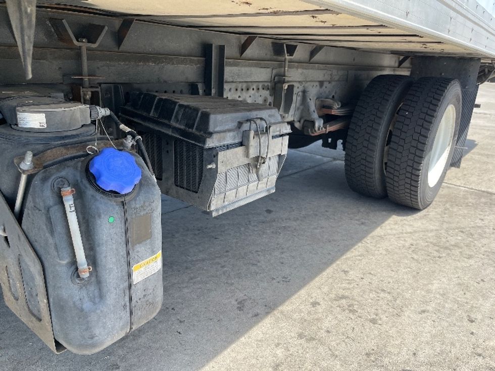Refrigerated Truck-Light and Medium Duty Trucks-Isuzu-2020-NQR-Torrance-CA-149,691\n\t\tmiles-$ 49,000 - Image 5
