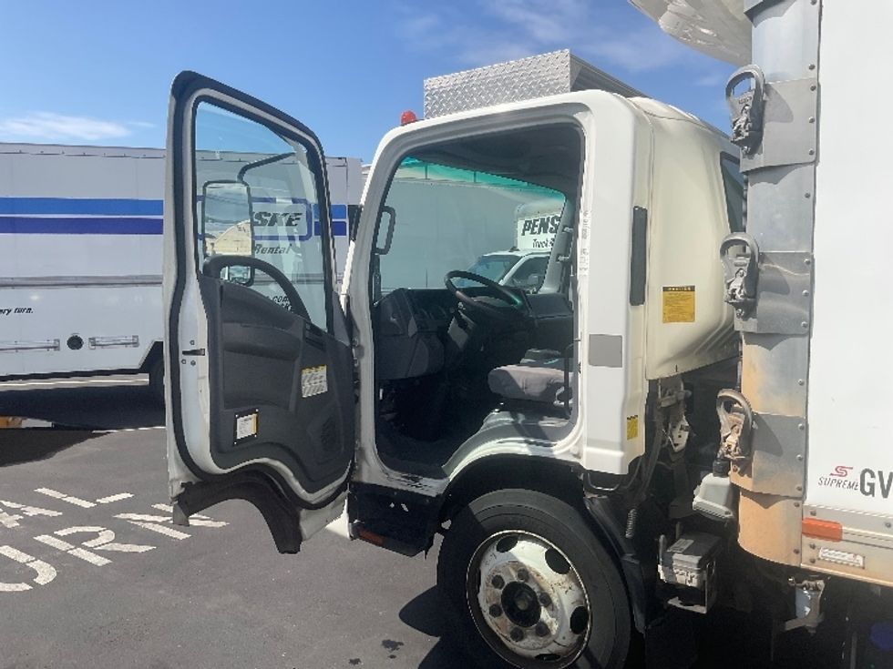 Refrigerated Truck-Light and Medium Duty Trucks-Isuzu-2020-NQR-Torrance-CA-83,622\n\t\tmiles-$ 59,750 - Image 16