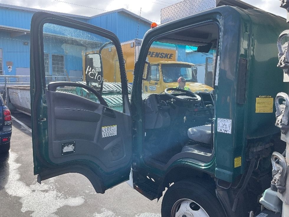 Refrigerated Truck-Light and Medium Duty Trucks-Isuzu-2020-NQR-Torrance-CA-90,287\n\t\tmiles-$ 56,750 - Image 15