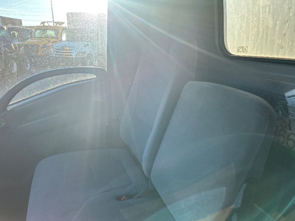 Refrigerated Truck-Light and Medium Duty Trucks-Isuzu-2020-NQR-West Babylon-NY-112,858\n\t\tmiles-$ 47,500 - Image 19