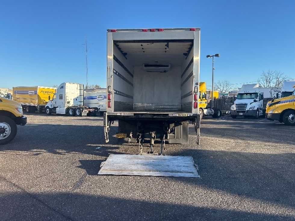 Refrigerated Truck-Light and Medium Duty Trucks-Isuzu-2020-NQR-West Babylon-NY-112,858\n\t\tmiles-$ 47,500 - Image 9