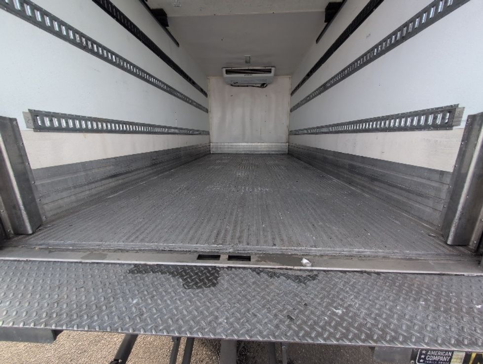 Refrigerated Truck-Light and Medium Duty Trucks-Isuzu-2020-NQR-West Babylon-NY-91,935\n\t\tmiles-$ 52,500 - Image 10
