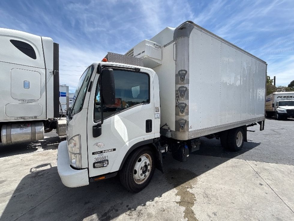 Refrigerated Truck-Light and Medium Duty Trucks-Isuzu-2020-NQR-West Sacramento-CA-203,279\n\t\tmiles-$ 33,750 - Image 3