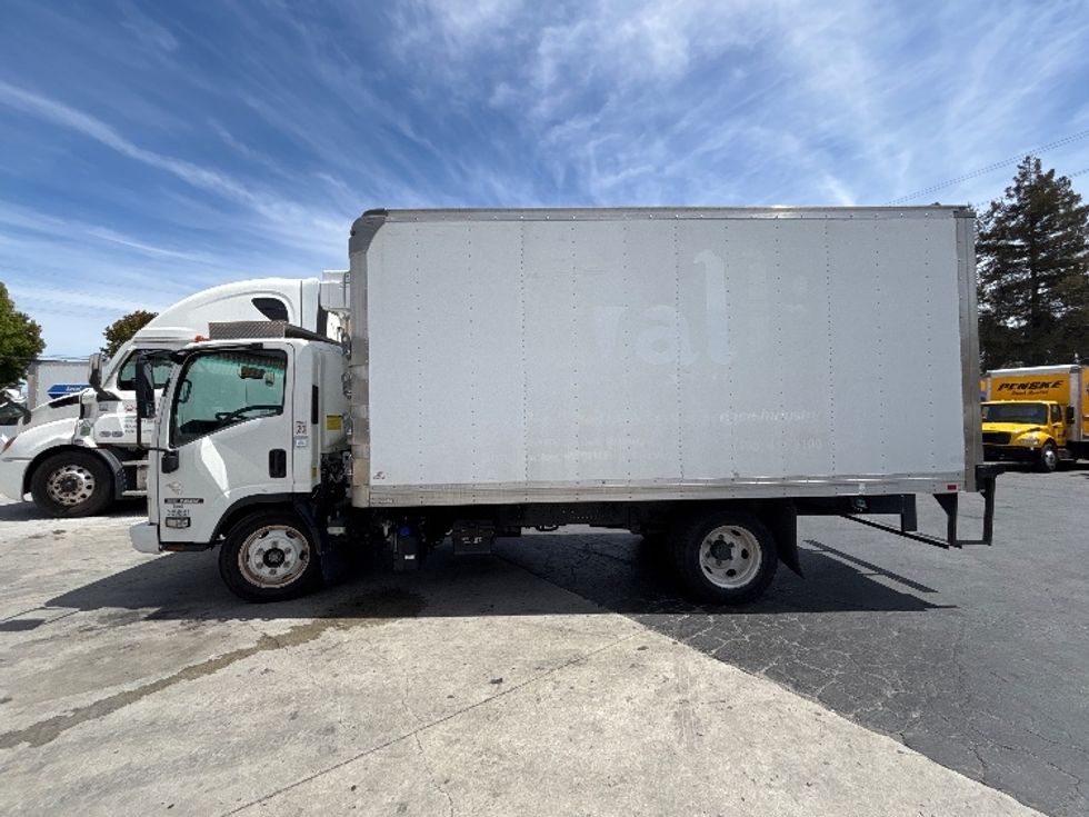 Refrigerated Truck-Light and Medium Duty Trucks-Isuzu-2020-NQR-West Sacramento-CA-203,279\n\t\tmiles-$ 33,750 - Image 4