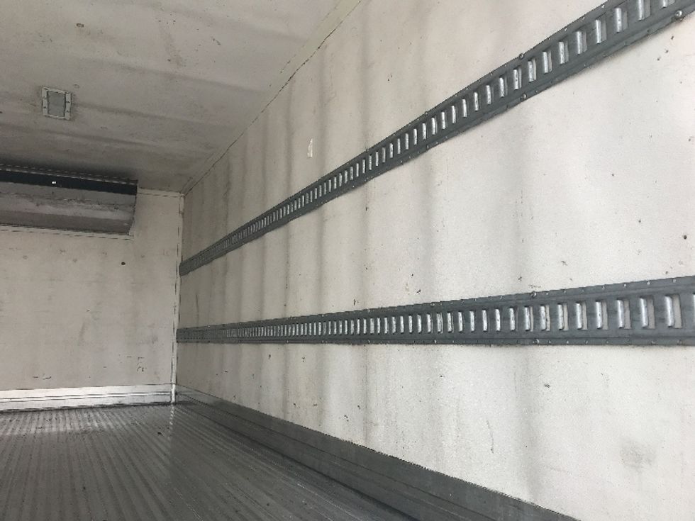 Refrigerated Truck-Light and Medium Duty Trucks-Isuzu-2020-NRR-Bensalem-PA-110,827\n\t\tmiles-$ 51,250 - Image 11