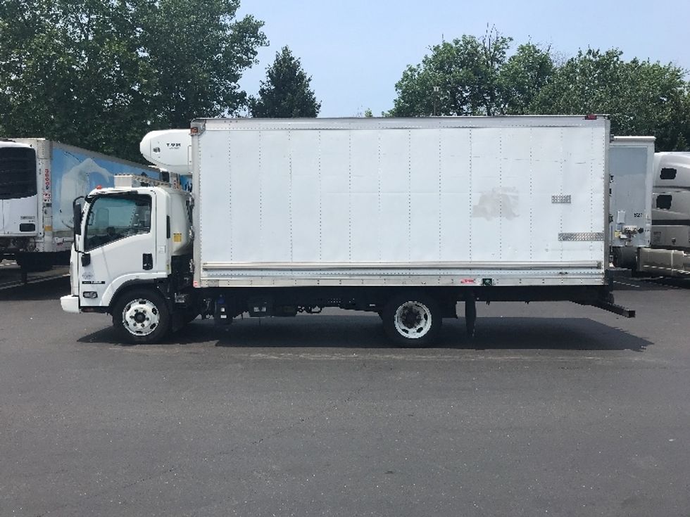 Refrigerated Truck-Light and Medium Duty Trucks-Isuzu-2020-NRR-Bensalem-PA-110,827\n\t\tmiles-$ 51,250 - Image 4