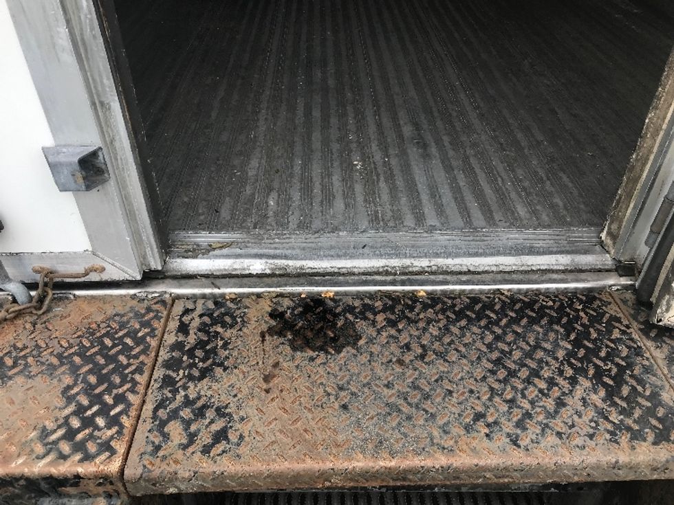 Refrigerated Truck-Light and Medium Duty Trucks-Isuzu-2020-NRR-Bensalem-PA-111,684\n\t\tmiles-$ 51,250 - Image 10