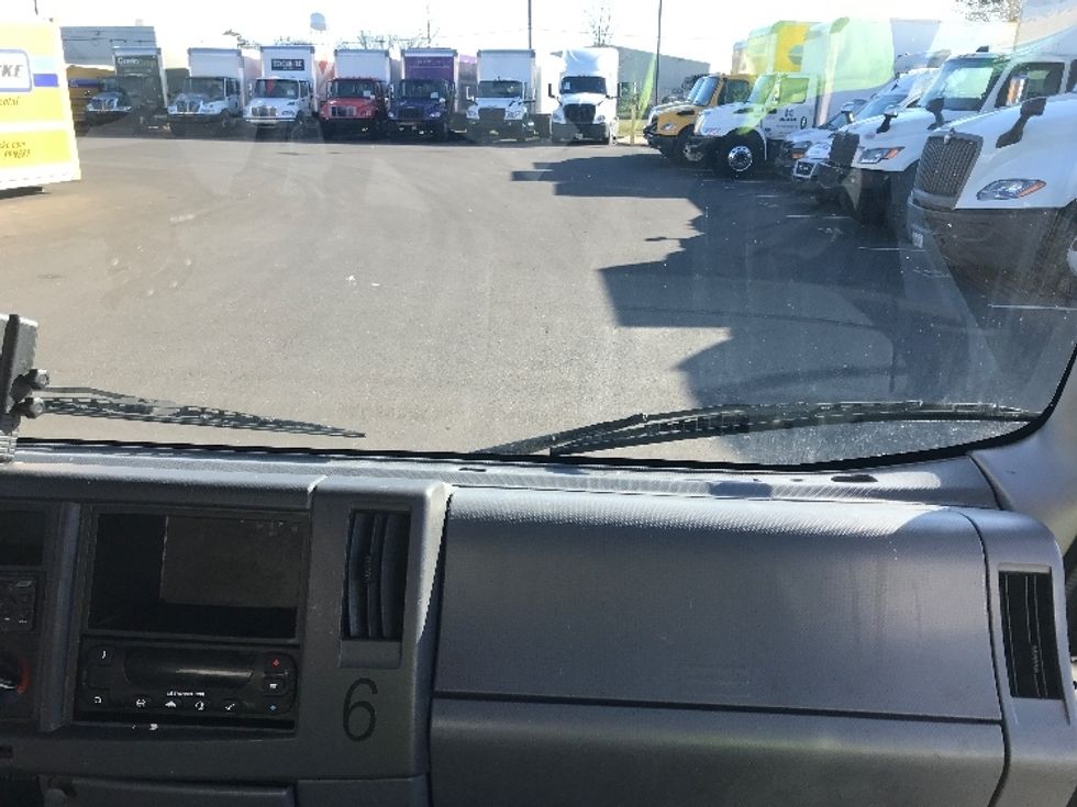 Refrigerated Truck-Light and Medium Duty Trucks-Isuzu-2020-NRR-Bensalem-PA-128,039\n\t\tmiles-$ 47,500 - Image 21