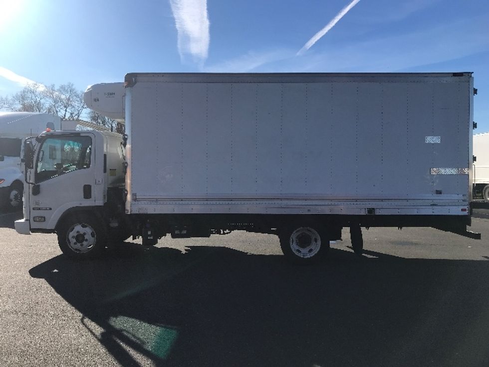 Refrigerated Truck-Light and Medium Duty Trucks-Isuzu-2020-NRR-Bensalem-PA-128,039\n\t\tmiles-$ 47,500 - Image 4