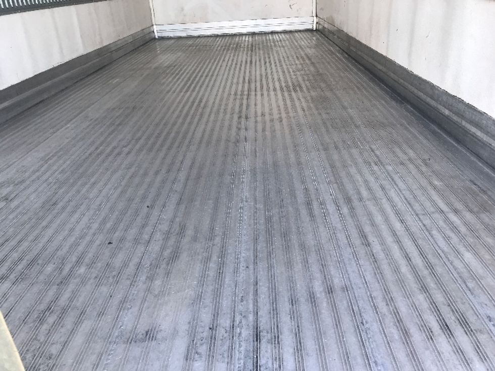 Refrigerated Truck-Light and Medium Duty Trucks-Isuzu-2020-NRR-Bensalem-PA-147,647\n\t\tmiles-$ 43,500 - Image 9