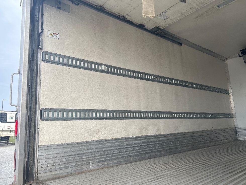 Refrigerated Truck-Light and Medium Duty Trucks-Isuzu-2020-NRR-Braintree-MA-251,691\n\t\tmiles-$ 22,750 - Image 11