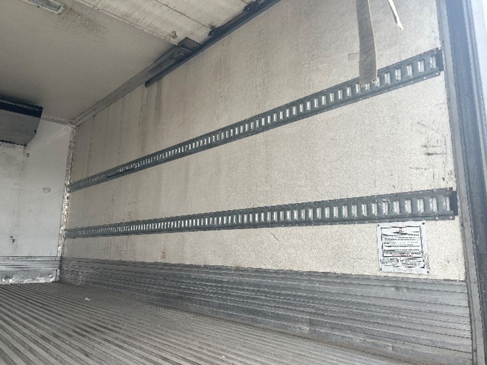 Refrigerated Truck-Light and Medium Duty Trucks-Isuzu-2020-NRR-Braintree-MA-251,691\n\t\tmiles-$ 22,750 - Image 12