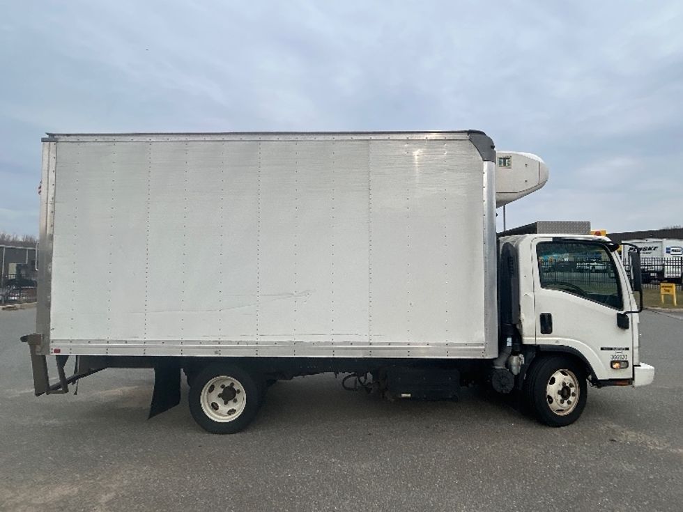 Refrigerated Truck-Light and Medium Duty Trucks-Isuzu-2020-NRR-Braintree-MA-251,691\n\t\tmiles-$ 22,750 - Image 15