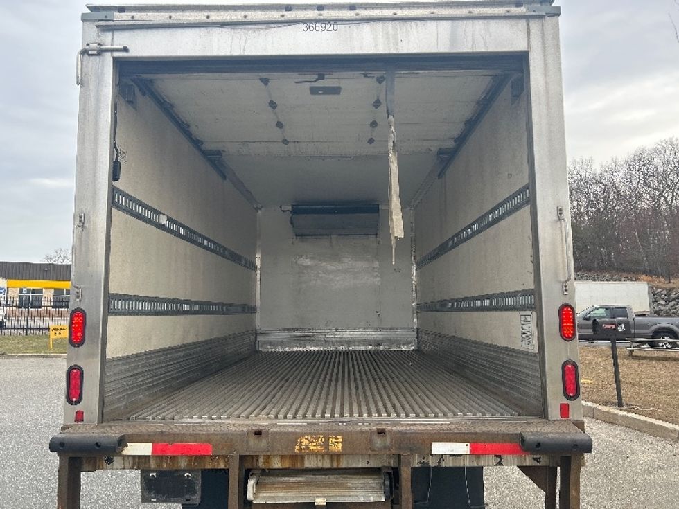 Refrigerated Truck-Light and Medium Duty Trucks-Isuzu-2020-NRR-Braintree-MA-251,691\n\t\tmiles-$ 22,750 - Image 8