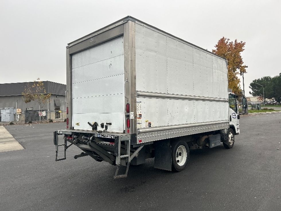 Refrigerated Truck-Light and Medium Duty Trucks-Isuzu-2020-NRR-Ceres-CA-134,103\n\t\tmiles-$ 52,250 - Image 13